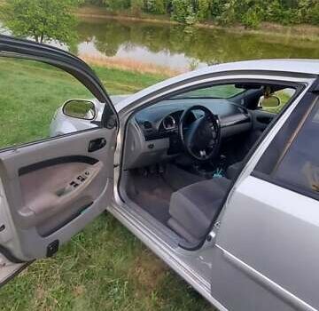 Серый Шевроле Лачетти, объемом двигателя 1.6 л и пробегом 220 тыс. км за 4800 $, фото 13 на Automoto.ua