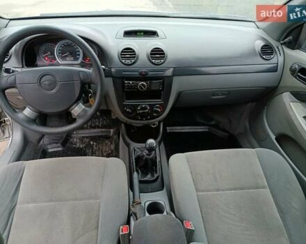 Серый Шевроле Лачетти, объемом двигателя 1.6 л и пробегом 275 тыс. км за 3999 $, фото 9 на Automoto.ua