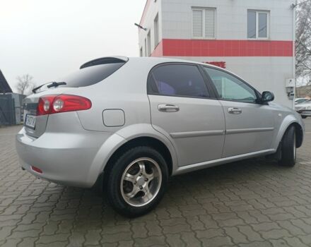 Серый Шевроле Лачетти, объемом двигателя 1.6 л и пробегом 267 тыс. км за 3350 $, фото 2 на Automoto.ua