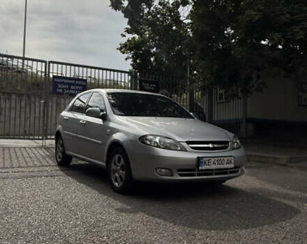Шевроле Лачетти 2008 в Запорожье на Automoto.ua Серый Шевроле Лачетти, объемом двигателя 1.8 л и пробегом 68 тыс. км за 6200 $, фото 5 на Automoto.ua