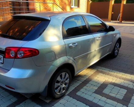 Серый Шевроле Лачетти, объемом двигателя 1.6 л и пробегом 230 тыс. км за 4300 $, фото 4 на Automoto.ua