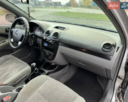 Сірий Шевроле Лачетті, об'ємом двигуна 1.6 л та пробігом 300 тис. км за 2750 $, фото 7 на Automoto.ua