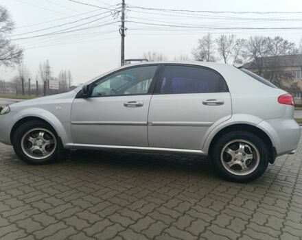 Серый Шевроле Лачетти, объемом двигателя 1.6 л и пробегом 267 тыс. км за 3350 $, фото 5 на Automoto.ua