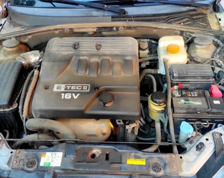 Серый Шевроле Лачетти, объемом двигателя 1.6 л и пробегом 230 тыс. км за 4300 $, фото 5 на Automoto.ua