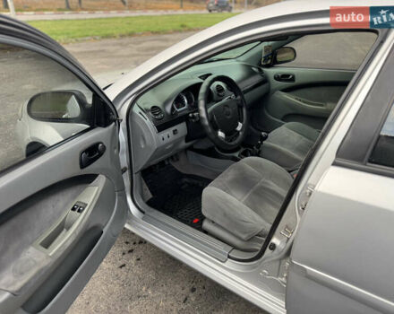 Сірий Шевроле Лачетті, об'ємом двигуна 1.6 л та пробігом 300 тис. км за 2750 $, фото 5 на Automoto.ua