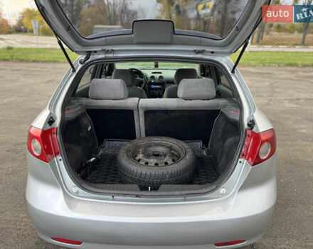 Сірий Шевроле Лачетті, об'ємом двигуна 1.6 л та пробігом 300 тис. км за 2750 $, фото 10 на Automoto.ua