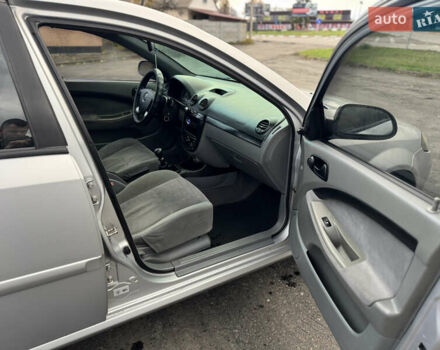 Сірий Шевроле Лачетті, об'ємом двигуна 1.6 л та пробігом 300 тис. км за 2750 $, фото 6 на Automoto.ua
