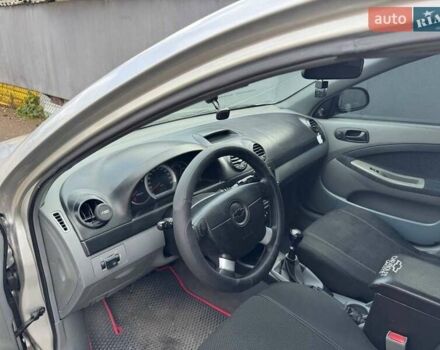 Серый Шевроле Лачетти, объемом двигателя 1.6 л и пробегом 350 тыс. км за 4069 $, фото 1 на Automoto.ua