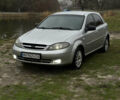Серый Шевроле Лачетти, объемом двигателя 1.6 л и пробегом 280 тыс. км за 3600 $, фото 1 на Automoto.ua