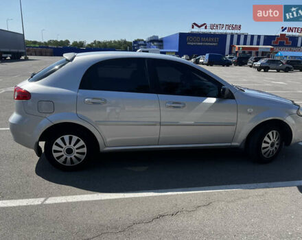 Серый Шевроле Лачетти, объемом двигателя 1.6 л и пробегом 283 тыс. км за 4750 $, фото 7 на Automoto.ua