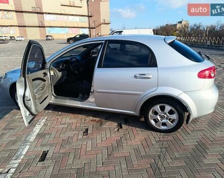 Серый Шевроле Лачетти, объемом двигателя 1.8 л и пробегом 138 тыс. км за 5700 $, фото 4 на Automoto.ua