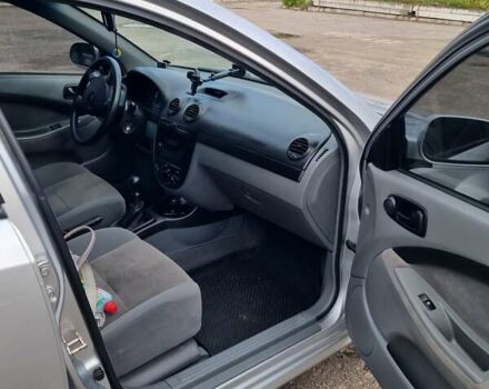 Сірий Шевроле Лачетті, об'ємом двигуна 1.6 л та пробігом 77 тис. км за 6000 $, фото 15 на Automoto.ua