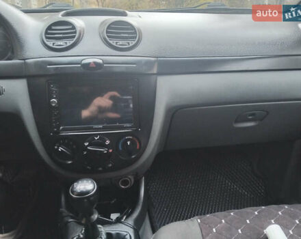 Серый Шевроле Лачетти, объемом двигателя 1.6 л и пробегом 211 тыс. км за 5000 $, фото 6 на Automoto.ua