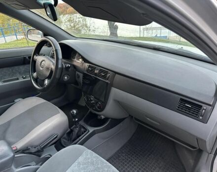 Серый Шевроле Лачетти, объемом двигателя 1.8 л и пробегом 170 тыс. км за 3599 $, фото 17 на Automoto.ua