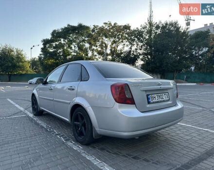 Серый Шевроле Лачетти, объемом двигателя 1.8 л и пробегом 136 тыс. км за 7500 $, фото 4 на Automoto.ua