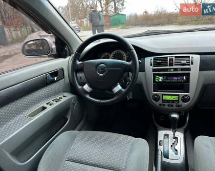 Сірий Шевроле Лачетті, об'ємом двигуна 1.8 л та пробігом 185 тис. км за 4500 $, фото 44 на Automoto.ua