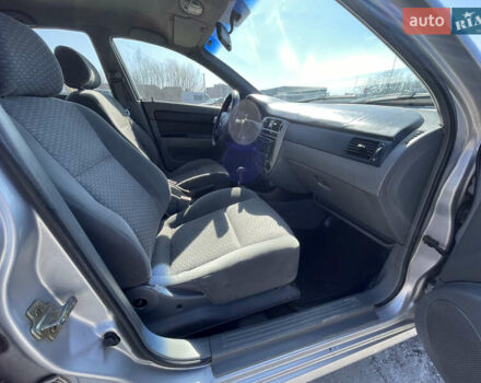 Серый Шевроле Лачетти, объемом двигателя 1.6 л и пробегом 235 тыс. км за 2750 $, фото 11 на Automoto.ua