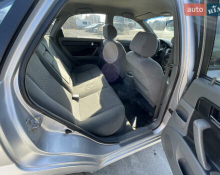 Серый Шевроле Лачетти, объемом двигателя 1.6 л и пробегом 235 тыс. км за 2750 $, фото 9 на Automoto.ua