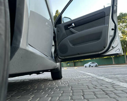 Серый Шевроле Лачетти, объемом двигателя 1.8 л и пробегом 136 тыс. км за 7500 $, фото 14 на Automoto.ua