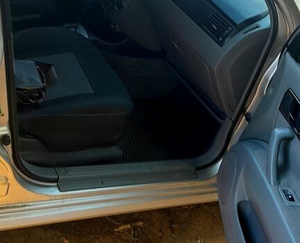 Серый Шевроле Лачетти, объемом двигателя 1.8 л и пробегом 210 тыс. км за 2700 $, фото 4 на Automoto.ua