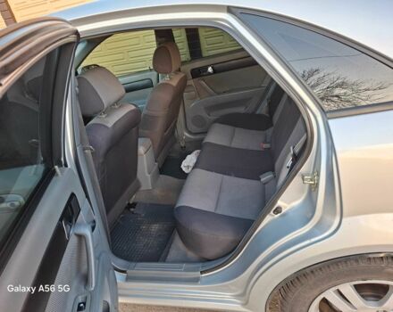 Серый Шевроле Лачетти, объемом двигателя 1.8 л и пробегом 189 тыс. км за 4500 $, фото 2 на Automoto.ua