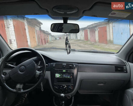 Серый Шевроле Лачетти, объемом двигателя 1.8 л и пробегом 294 тыс. км за 3900 $, фото 18 на Automoto.ua