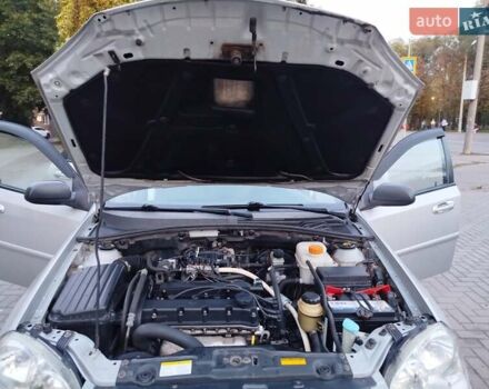 Серый Шевроле Лачетти, объемом двигателя 1.6 л и пробегом 290 тыс. км за 3850 $, фото 23 на Automoto.ua