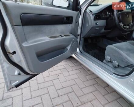 Серый Шевроле Лачетти, объемом двигателя 1.6 л и пробегом 290 тыс. км за 3850 $, фото 19 на Automoto.ua