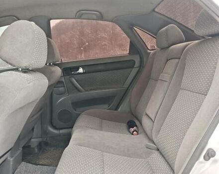 Серый Шевроле Лачетти, объемом двигателя 1.8 л и пробегом 165 тыс. км за 4000 $, фото 4 на Automoto.ua