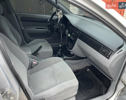 Серый Шевроле Лачетти, объемом двигателя 1.8 л и пробегом 294 тыс. км за 3900 $, фото 16 на Automoto.ua