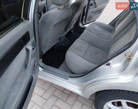 Серый Шевроле Лачетти, объемом двигателя 1.6 л и пробегом 290 тыс. км за 3850 $, фото 26 на Automoto.ua