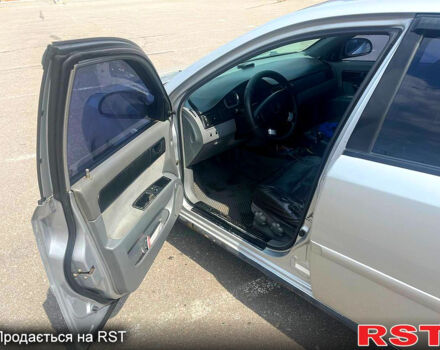 Серый Шевроле Лачетти, объемом двигателя 1.6 л и пробегом 265 тыс. км за 3000 $, фото 3 на Automoto.ua