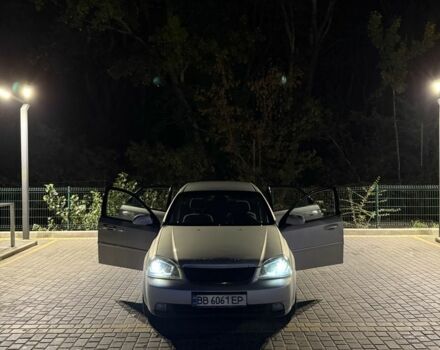 Серый Шевроле Лачетти, объемом двигателя 1.6 л и пробегом 270 тыс. км за 2750 $, фото 1 на Automoto.ua