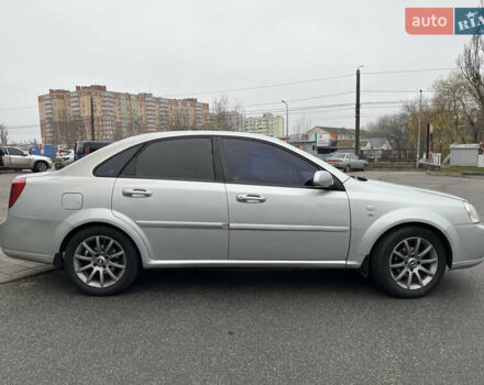 Сірий Шевроле Лачетті, об'ємом двигуна 1.6 л та пробігом 240 тис. км за 4400 $, фото 2 на Automoto.ua