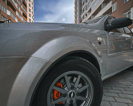 Серый Шевроле Лачетти, объемом двигателя 1.6 л и пробегом 350 тыс. км за 4000 $, фото 6 на Automoto.ua