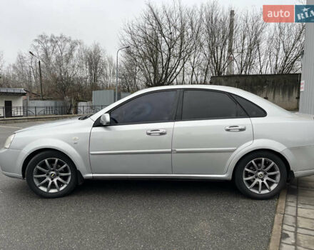 Сірий Шевроле Лачетті, об'ємом двигуна 1.6 л та пробігом 240 тис. км за 4400 $, фото 6 на Automoto.ua