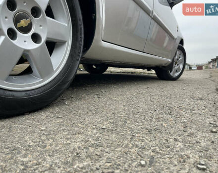 Серый Шевроле Лачетти, объемом двигателя 1.8 л и пробегом 294 тыс. км за 3900 $, фото 10 на Automoto.ua