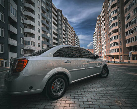 Серый Шевроле Лачетти, объемом двигателя 1.6 л и пробегом 350 тыс. км за 4000 $, фото 4 на Automoto.ua