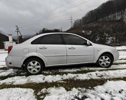 Серый Шевроле Лачетти, объемом двигателя 1.8 л и пробегом 165 тыс. км за 4000 $, фото 2 на Automoto.ua