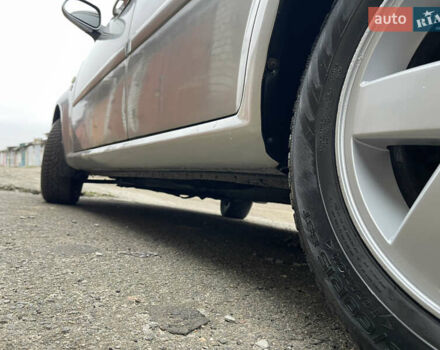 Серый Шевроле Лачетти, объемом двигателя 1.8 л и пробегом 294 тыс. км за 3900 $, фото 9 на Automoto.ua