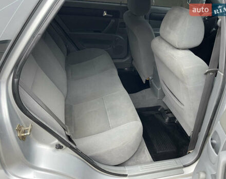 Серый Шевроле Лачетти, объемом двигателя 1.8 л и пробегом 294 тыс. км за 3900 $, фото 15 на Automoto.ua