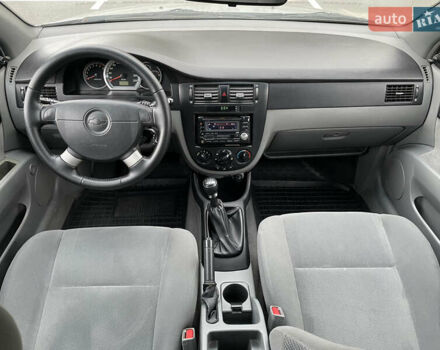 Серый Шевроле Лачетти, объемом двигателя 1.6 л и пробегом 144 тыс. км за 5300 $, фото 36 на Automoto.ua