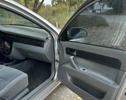 Серый Шевроле Лачетти, объемом двигателя 1.6 л и пробегом 255 тыс. км за 3600 $, фото 14 на Automoto.ua