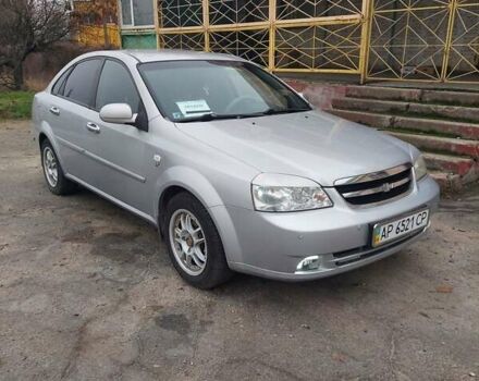 Серый Шевроле Лачетти, объемом двигателя 1.8 л и пробегом 318 тыс. км за 3900 $, фото 1 на Automoto.ua