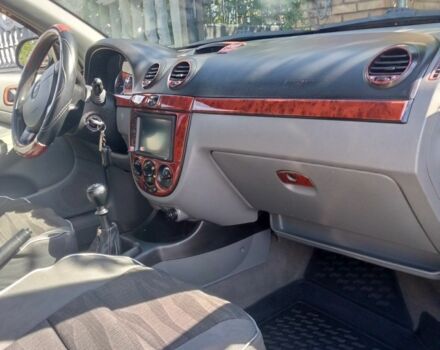 Серый Шевроле Лачетти, объемом двигателя 0 л и пробегом 179 тыс. км за 5000 $, фото 3 на Automoto.ua