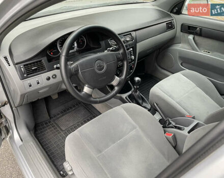 Серый Шевроле Лачетти, объемом двигателя 1.6 л и пробегом 144 тыс. км за 5300 $, фото 20 на Automoto.ua