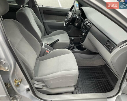 Серый Шевроле Лачетти, объемом двигателя 1.6 л и пробегом 144 тыс. км за 5300 $, фото 24 на Automoto.ua