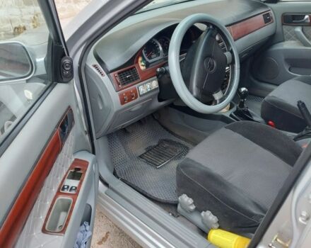 Серый Шевроле Лачетти, объемом двигателя 1.8 л и пробегом 318 тыс. км за 4400 $, фото 13 на Automoto.ua