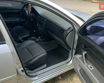 Серый Шевроле Лачетти, объемом двигателя 1.6 л и пробегом 290 тыс. км за 3500 $, фото 10 на Automoto.ua