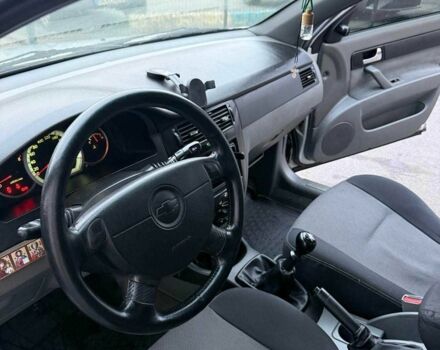 Серый Шевроле Лачетти, объемом двигателя 1.8 л и пробегом 220 тыс. км за 4000 $, фото 16 на Automoto.ua